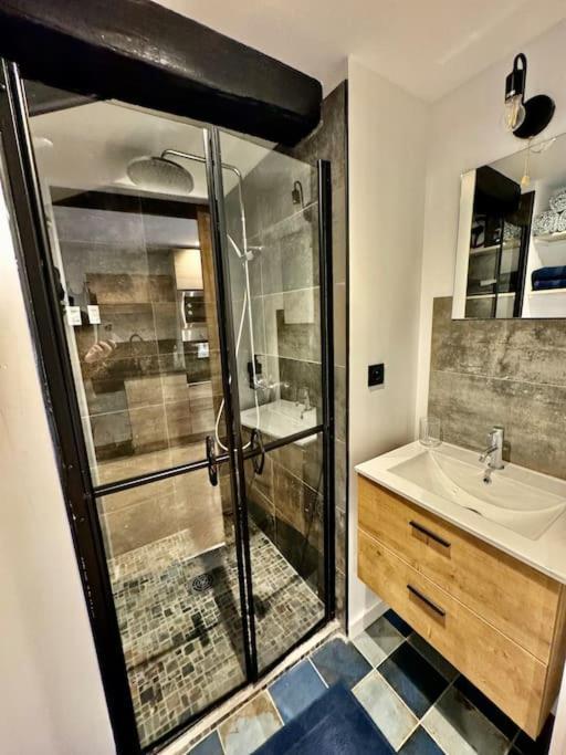 Sauna & Balneo Au Coeur De รูออง ภายนอก รูปภาพ