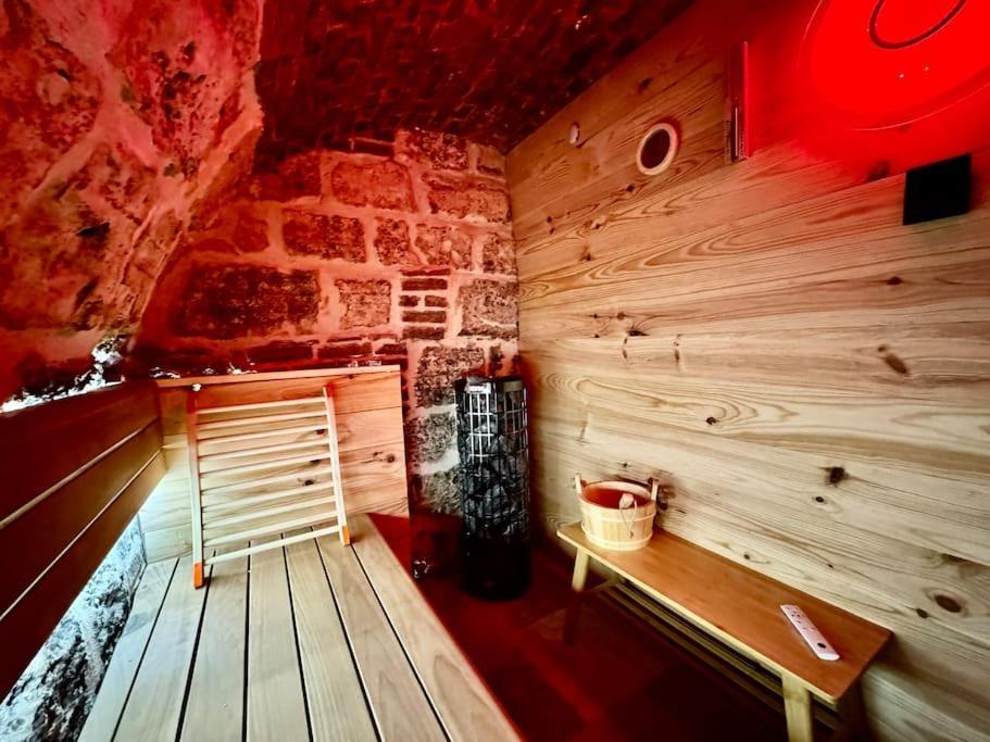 Sauna & Balneo Au Coeur De รูออง ภายนอก รูปภาพ